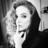 realbarbarapalvin Altpins Profile Picture