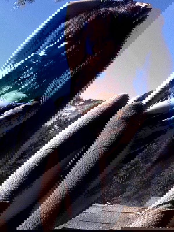 zommmbri zommmbri archive image