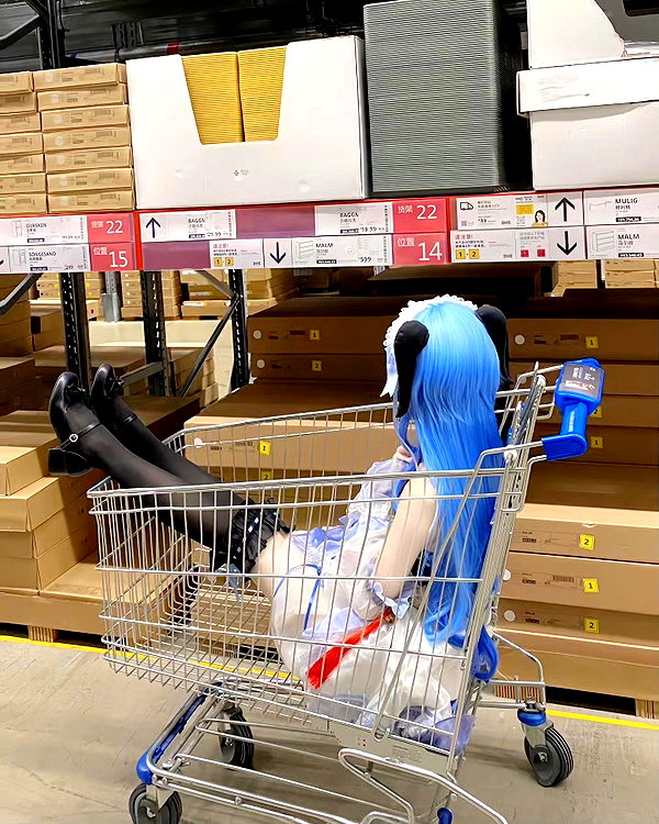 gallery_cosplayer instagram image archive image