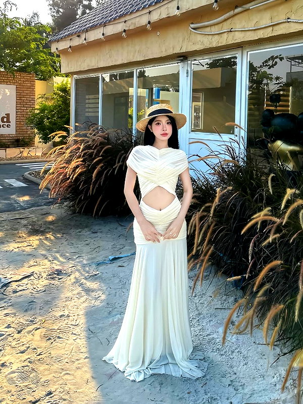 lyhythuedoxinh instagram image archive image