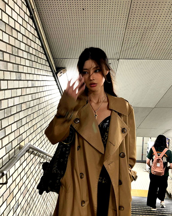 ll.lu1s instagram image archive image