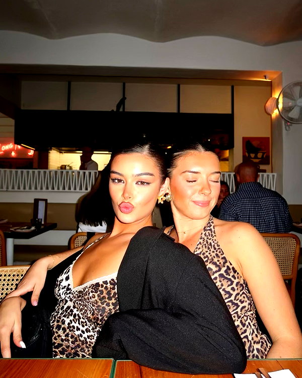 oliviaphillipps instagram image archive image