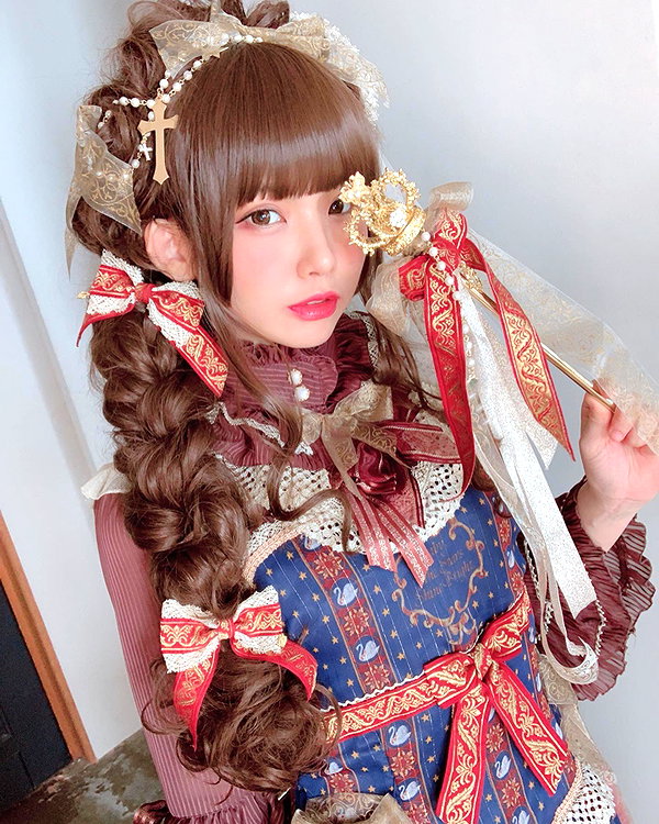 enakorin instagram image archive image