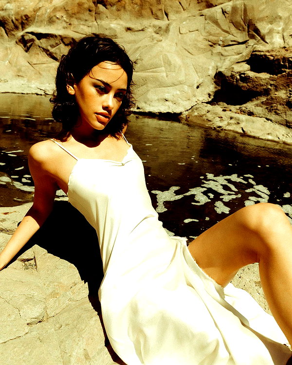 leonanaomii instagram image archive image