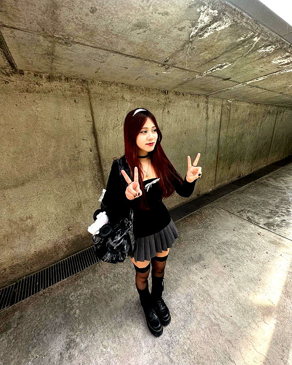is2tian instagram image archive image