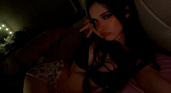juliaelzz instagram image archive image