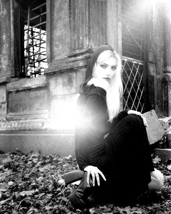 alien.hanna instagram image archive image