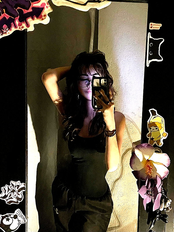 shevaal_x instagram image archive image