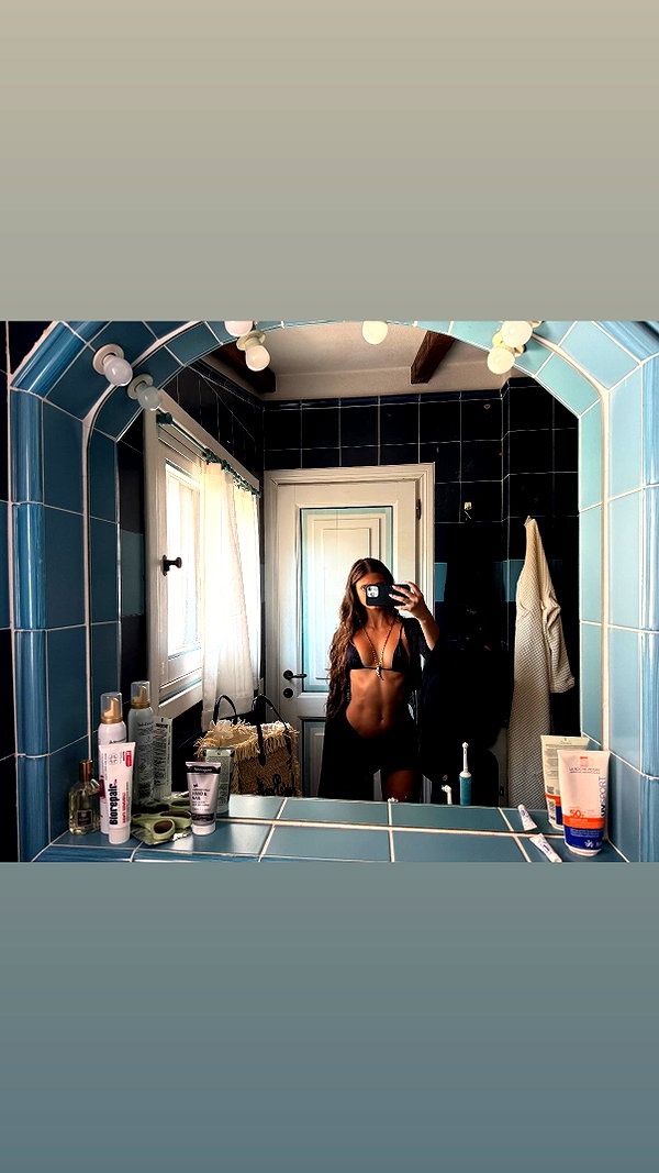 giulia.monico instagram image archive image