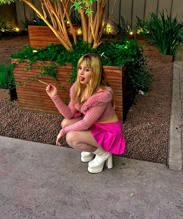 lucychernov instagram image archive image