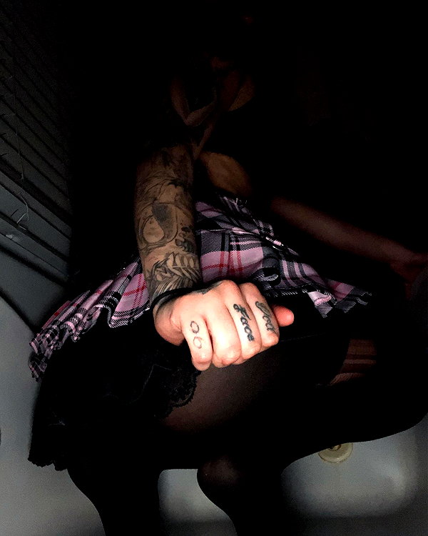 puppyknucklesxx instagram image archive image