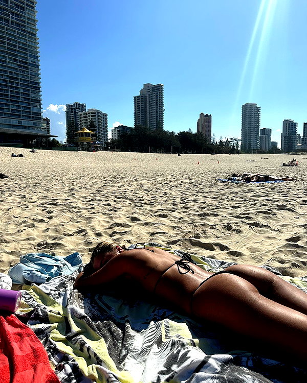 oliviaphillipps instagram image archive image