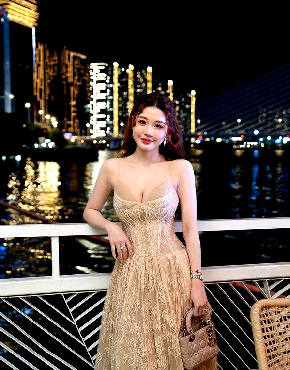 lyhythuedoxinh instagram image archive image