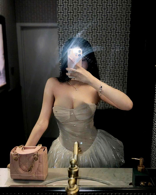 lyhythuedoxinh instagram image archive image
