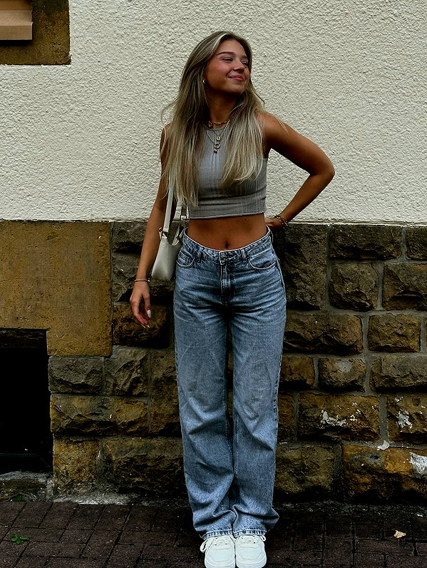 danamrts instagram image archive image