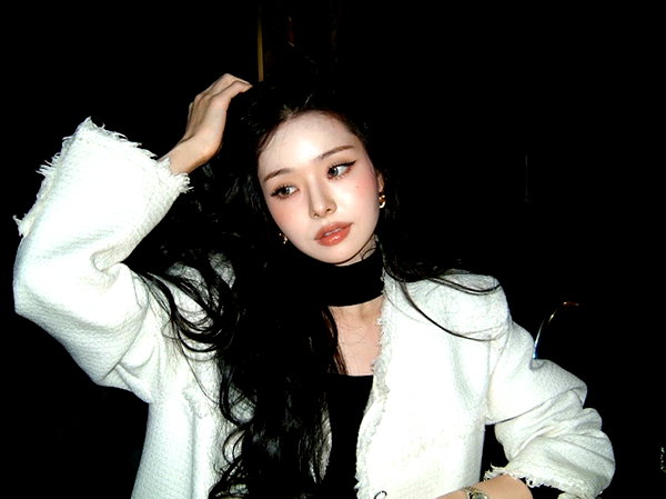dear.zia instagram image archive image