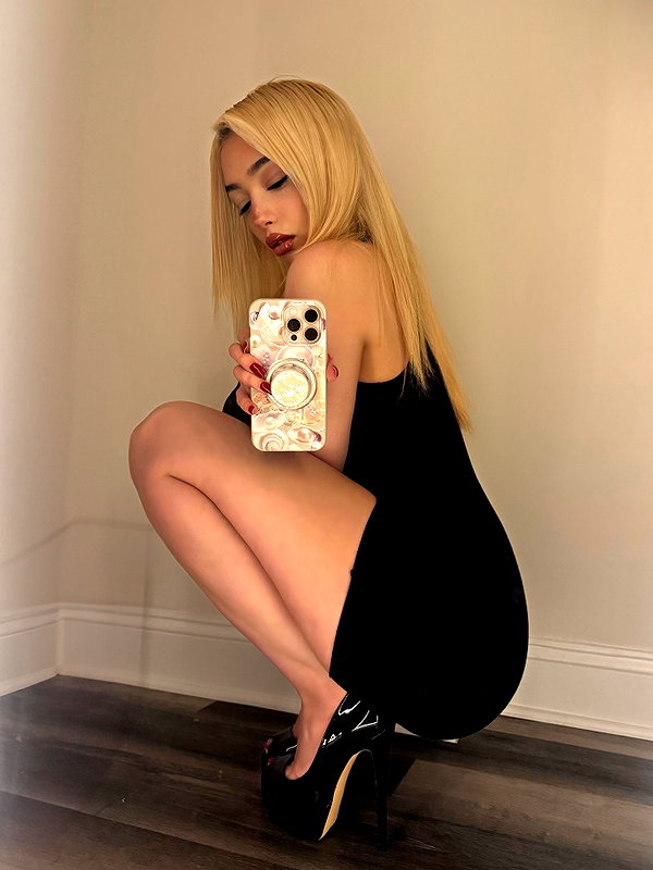 v.qx instagram image archive image