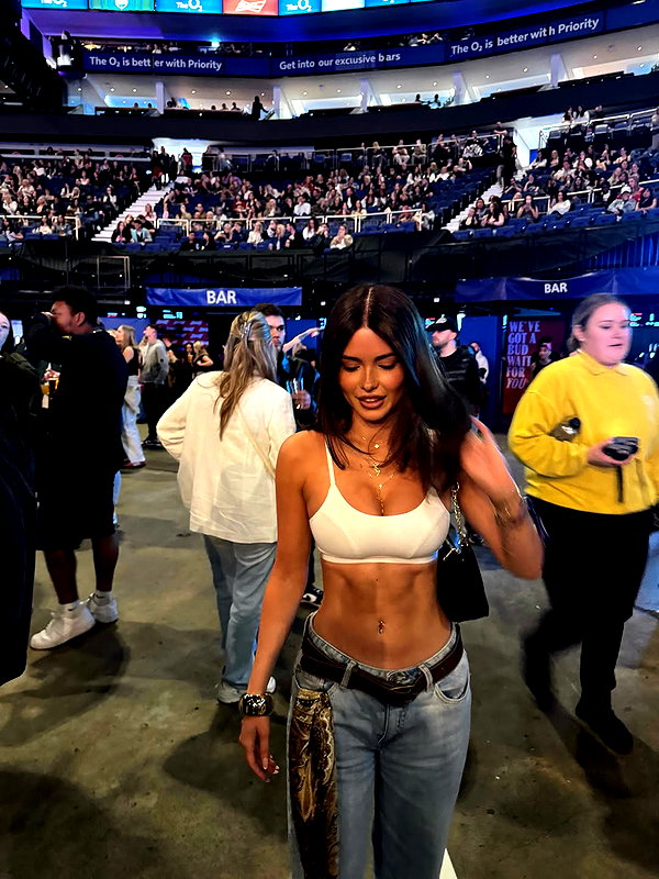 clarissabeaa instagram image archive image