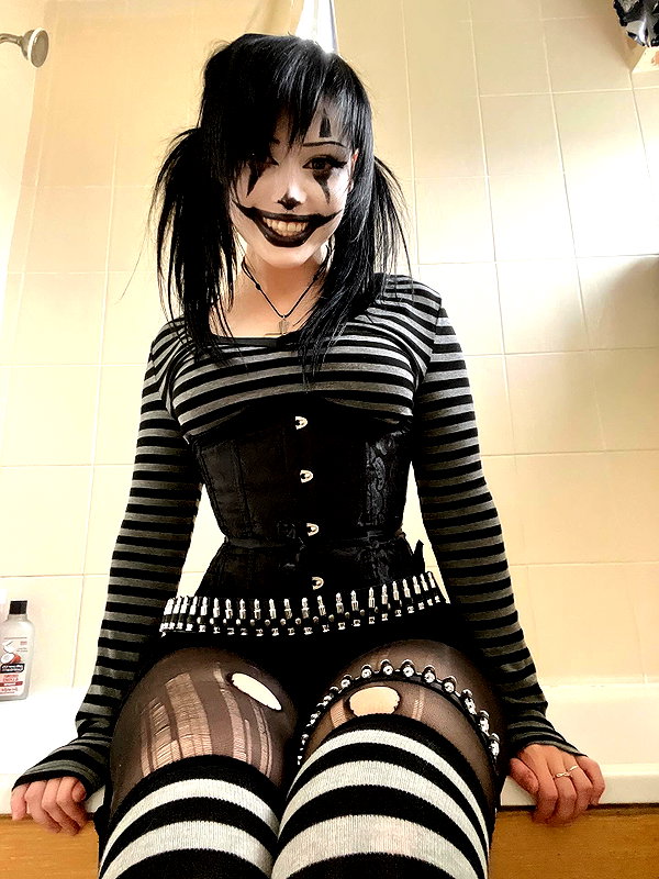 xoreniiiiii instagram image archive image