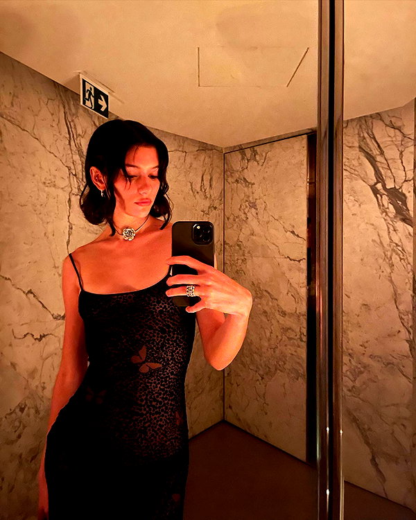reneeebeller instagram image archive image