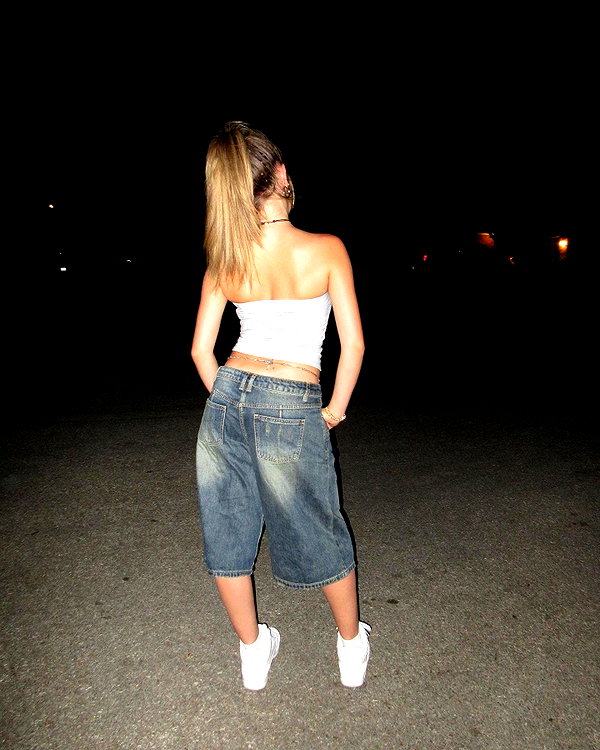 ellianawalmsley instagram image archive image