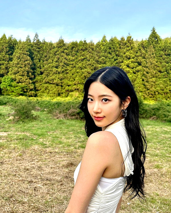 zuhazana instagram image archive image