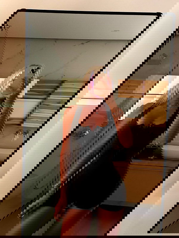 alexis.blond alexis.blond archive image