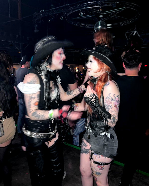 yeahimcaroline instagram image archive image
