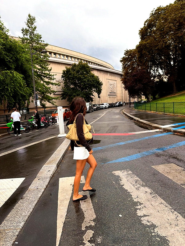 ainaratorneg instagram image archive image