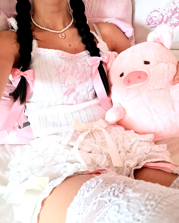cyberangelz.shop instagram image archive image