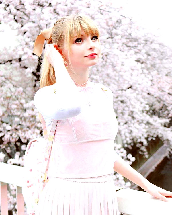 peachmilky_ instagram image archive image