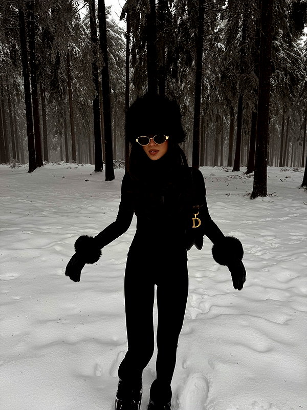 zoeliss instagram image archive image
