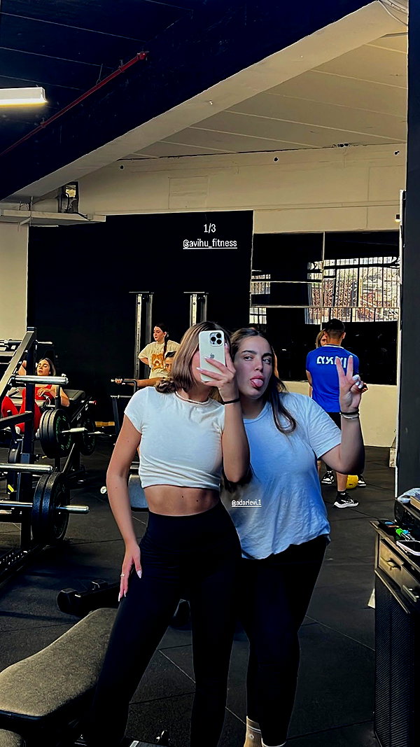 daniella_zeldis instagram image archive image