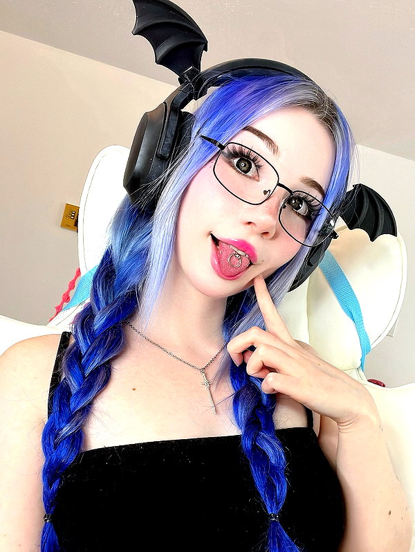 danielle.mercedie instagram image archive image