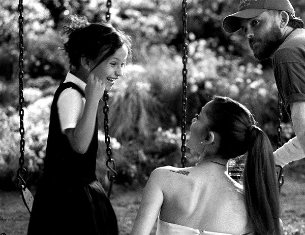 arianagrande instagram image archive image