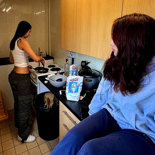 cait.knight instagram image archive image