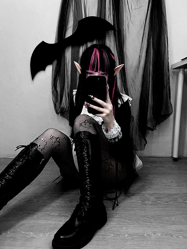 glowmoonshorty instagram image archive image