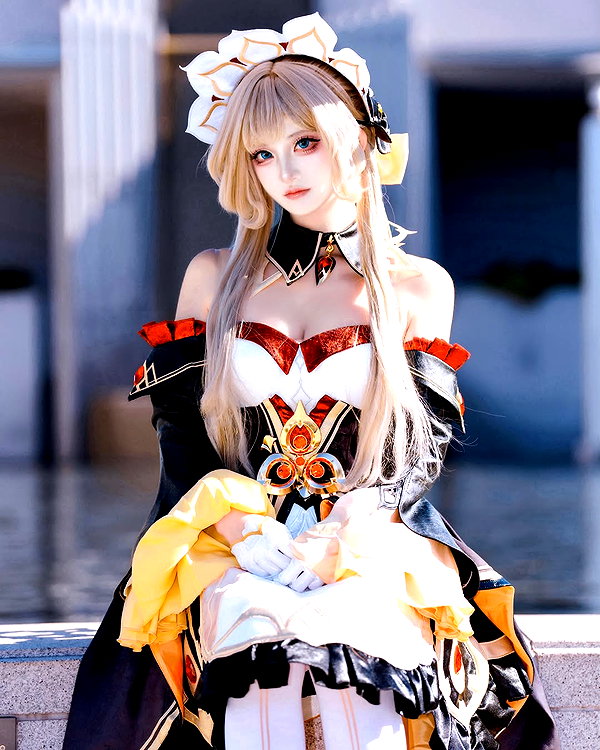 miee_cos instagram image archive image