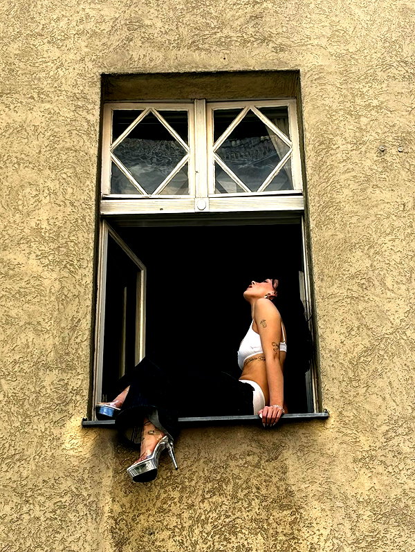 karolinaawasik instagram image archive image
