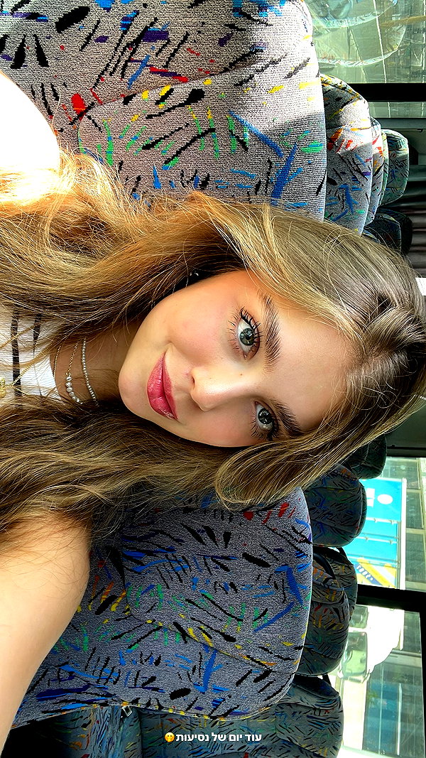 mishel_d_ instagram image archive image