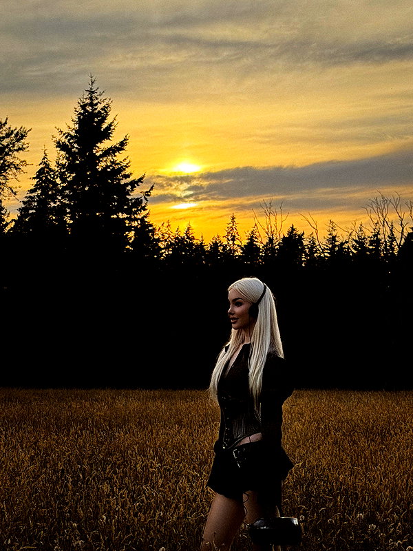 maria_domark instagram image archive image