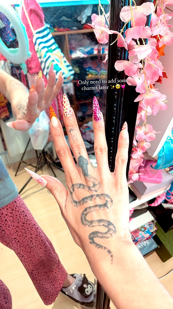 Archived image from @kriiizellda on Instagram
