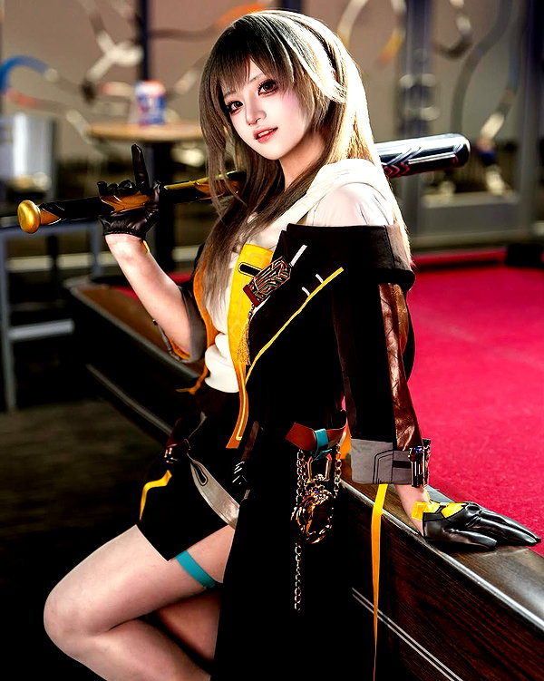 miee_cos instagram image archive image