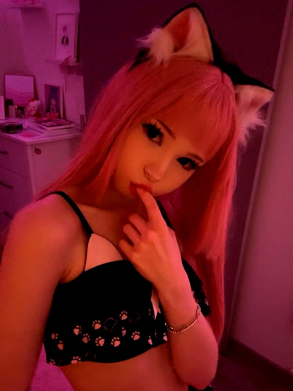 mennyaah instagram image archive image