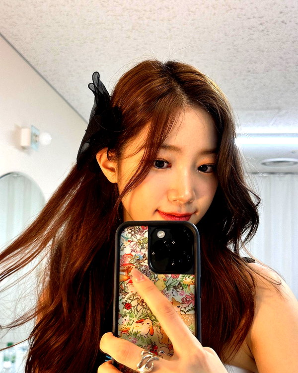 zuhazana instagram image archive image