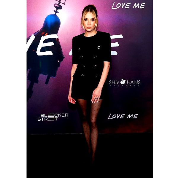 ashleybenson instagram image archive image