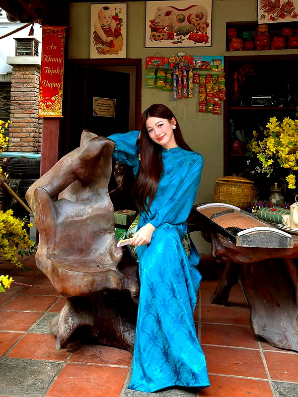 lyhythuedoxinh instagram image archive image