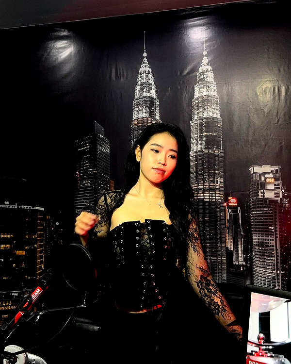 lyhythuedoxinh instagram image archive image