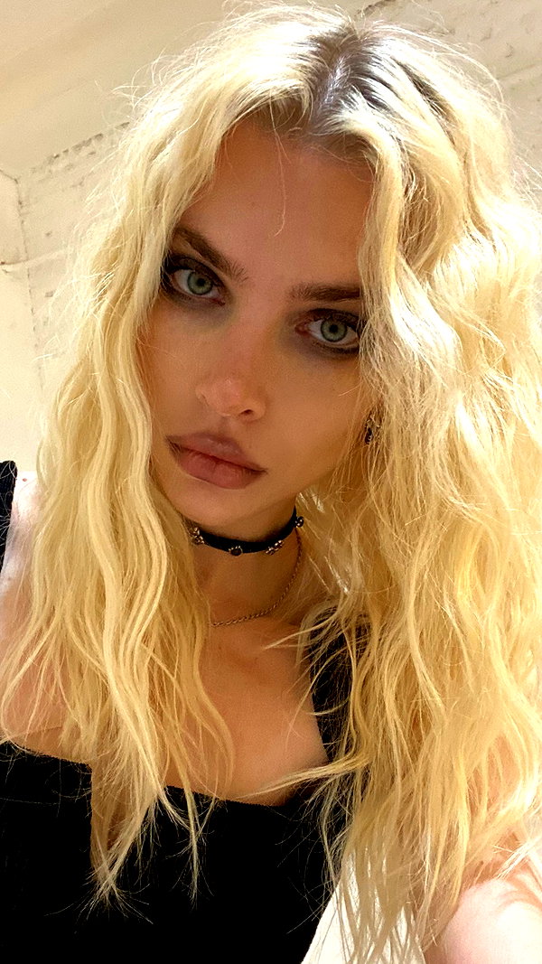alien.hanna instagram image archive image
