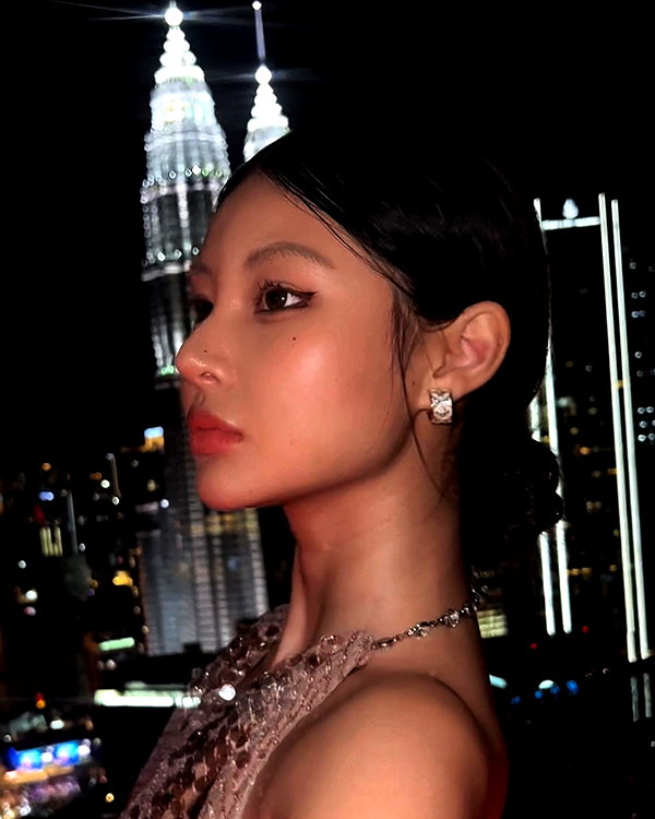 ll.lu1s instagram image archive image